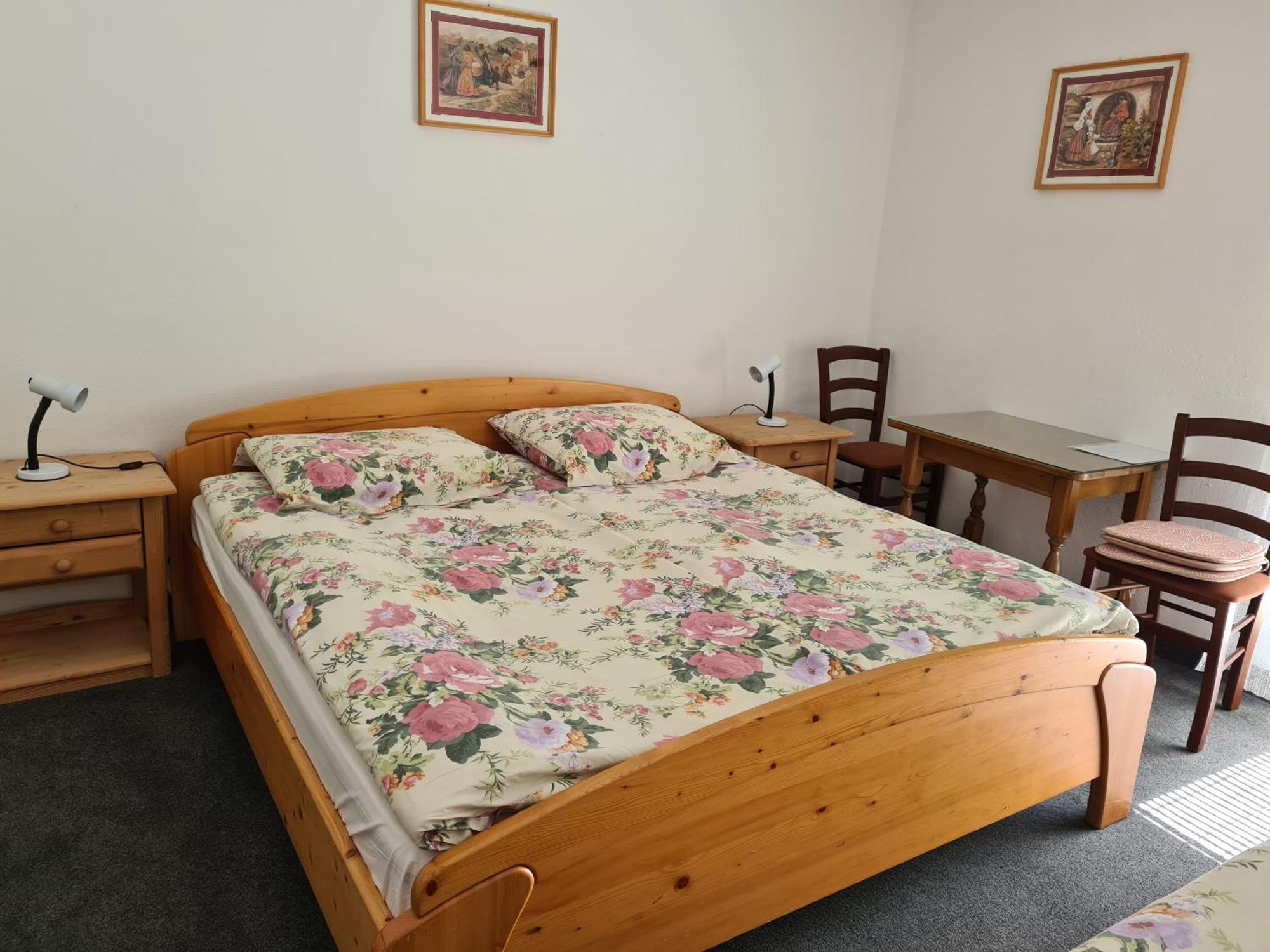 Bed and Breakfast Gostilna Batist Бохиньска-Бела Номер фото